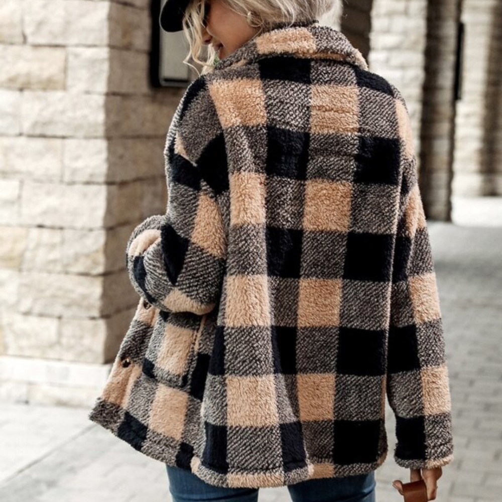 Cozy Plaid Button up Teddy Oversized Jacket Shacket - Picture 6 of 9